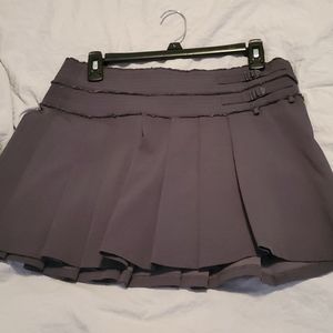 Short sexy bebe skirt size 6